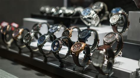 watch shops in india